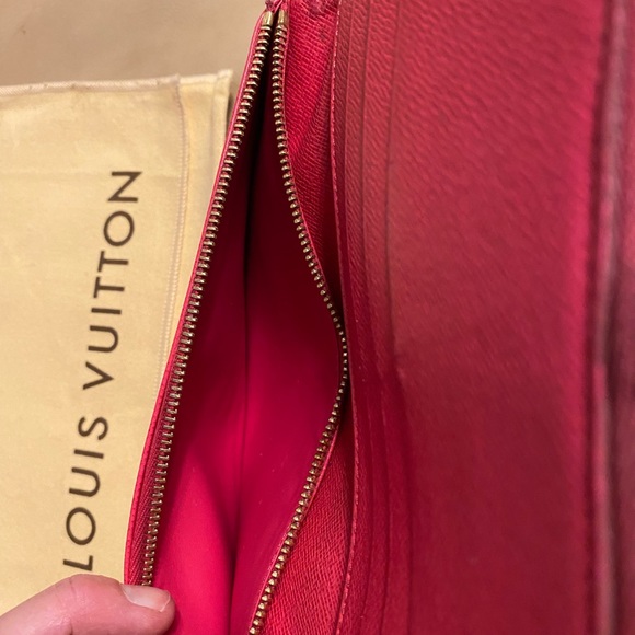 Louis Vuitton Isolite Wallet - Picture 7 of 11